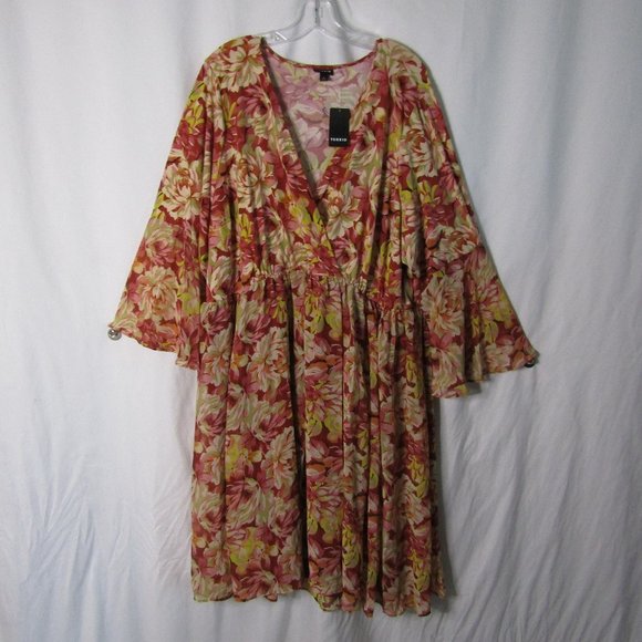 torrid Dresses & Skirts - Torrid Mini Floral Chiffon and Knit V-Neck Trumpet Long Sleeve Dress Size 5X